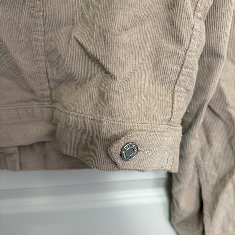 Dynamite Women's Corduroy Cropped Tan Jacket in size L - Picture 8 of 8